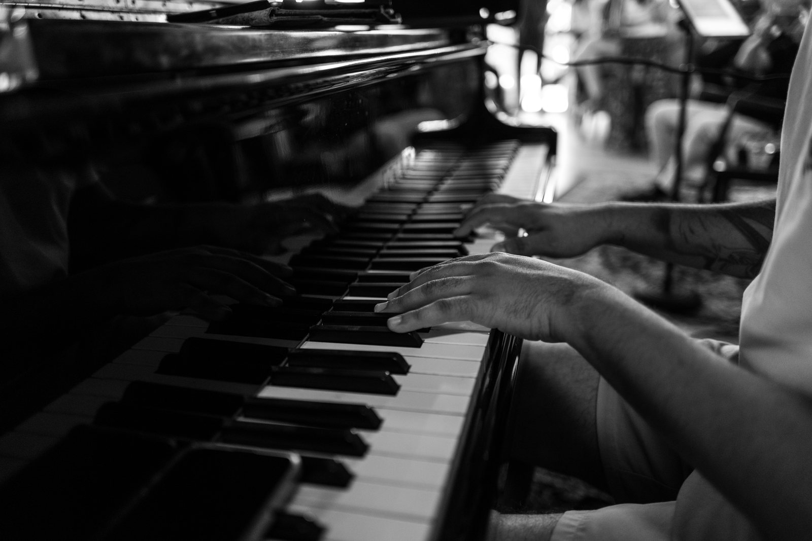 Jhosír Córdova at the piano